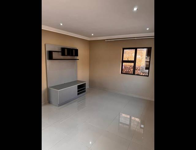 2 BEDROOM PROPERTY TO RENT IN ERASMIA